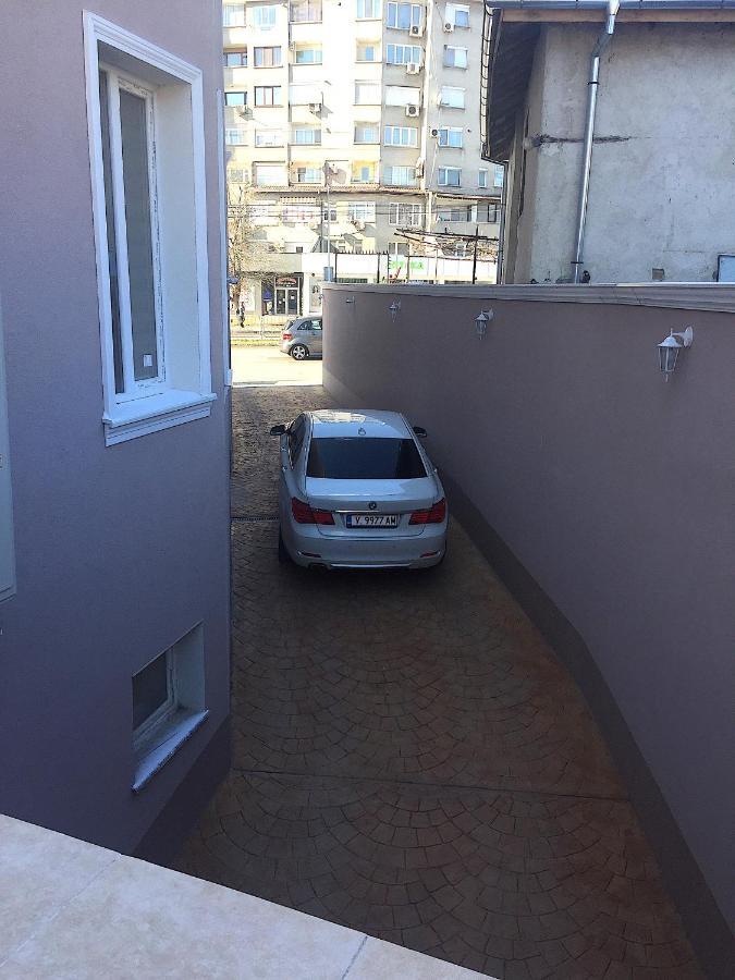 Family Hotel - City Hotel Γιάμπολ Εξωτερικό φωτογραφία